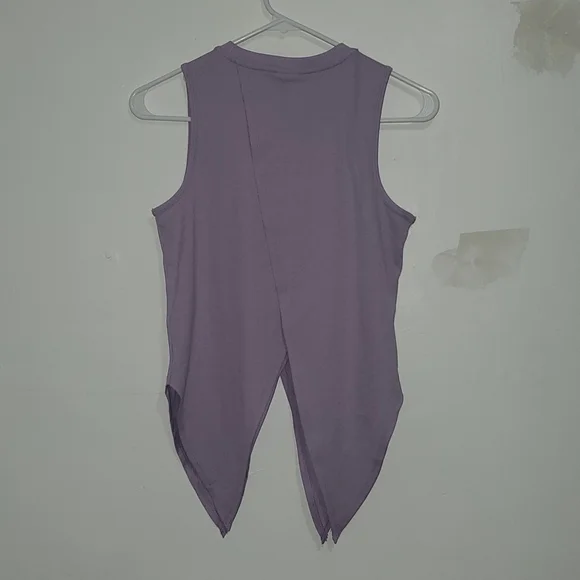 Size L Women’s Nike Purple and Orange Unique Athletic Tank Top - Picture 3 of 4